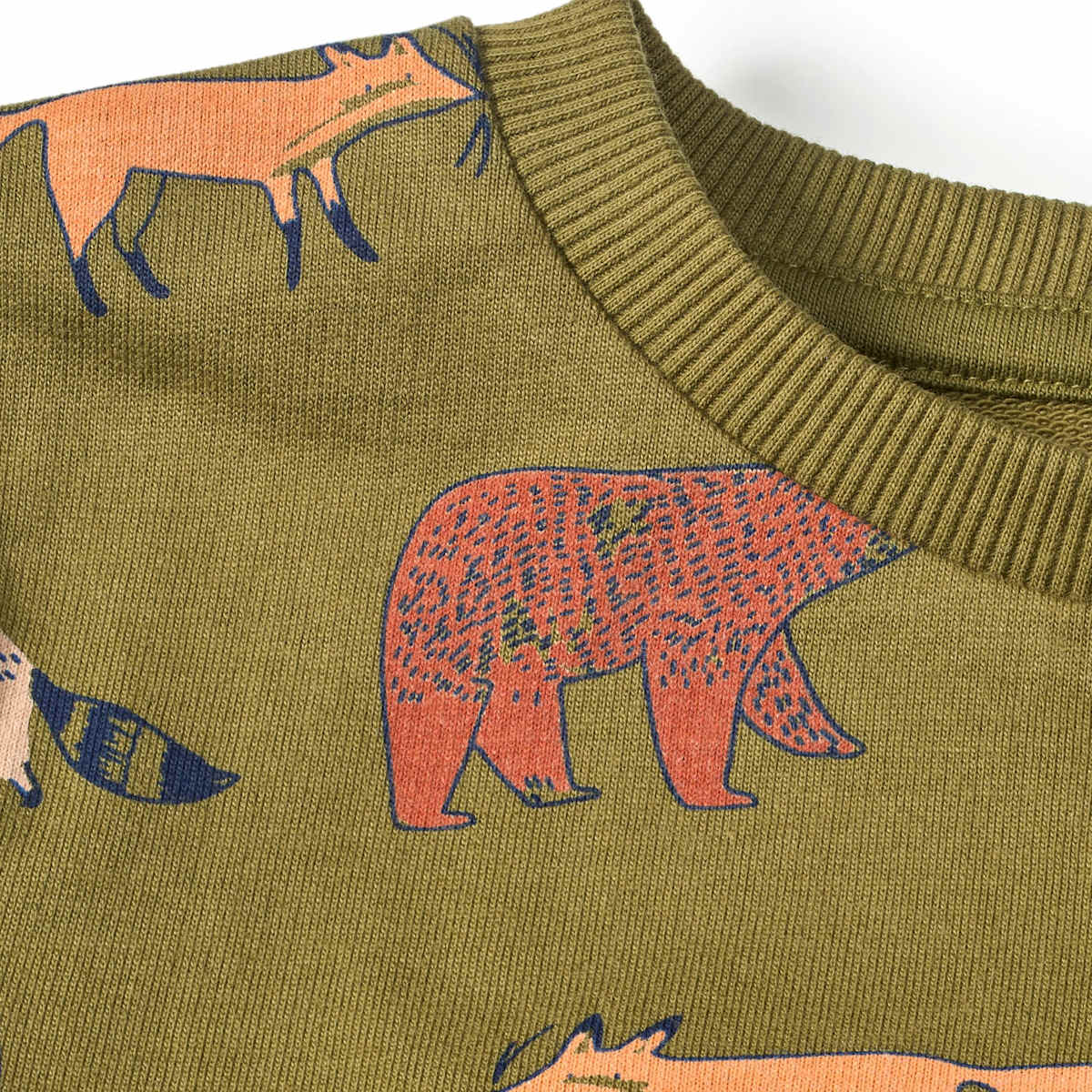 ALANA Set mit Sweatshirt und Jogginghose mit Waldtier-Muster, grün, Gr. 110, 1 St