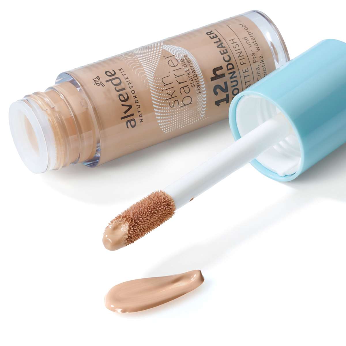 alverde NATURKOSMETIK Foundcealer Skin Barrier 12h Matte Finish 20 Warm, 15 ml