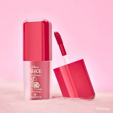 Blush Disney Alice In Wonderland Fluffy Mousse Matte 01 Absolutely Paw-Some, 3,7 g essence