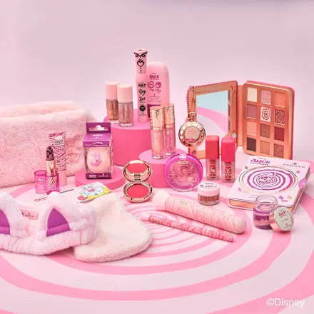 Blush Disney Alice In Wonderland Fluffy Mousse Matte 02 So Paw-Dorable, 3,7 g essence