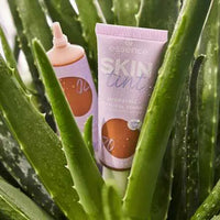 Foundation Skin Tint Hydrating Natural Finish LSF 30,  70, 30 ml essence