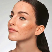 Highlighter All Over Glow Tint 010 Beaming Diamond, 15 ml CATRICE