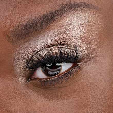 Highlighter All Over Glow Tint 010 Beaming Diamond, 15 ml CATRICE