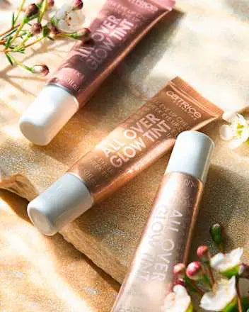 Highlighter All Over Glow Tint 020 Keep Blushing, 15 ml CATRICE