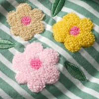 Beanie mit Blumen-Applikation, grün, Gr. 52/53, 1 St