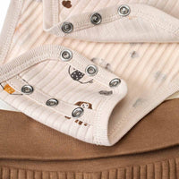 ALANA Geschenkbox mit Body & Hose mit Mitwachsfunktion und Halstüchern, beige, Gr. 62/68, 1 St