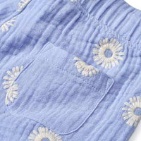 Hose aus Musselin mit Blumen-Stickerei & weitem Schnitt, lila, Gr. 104