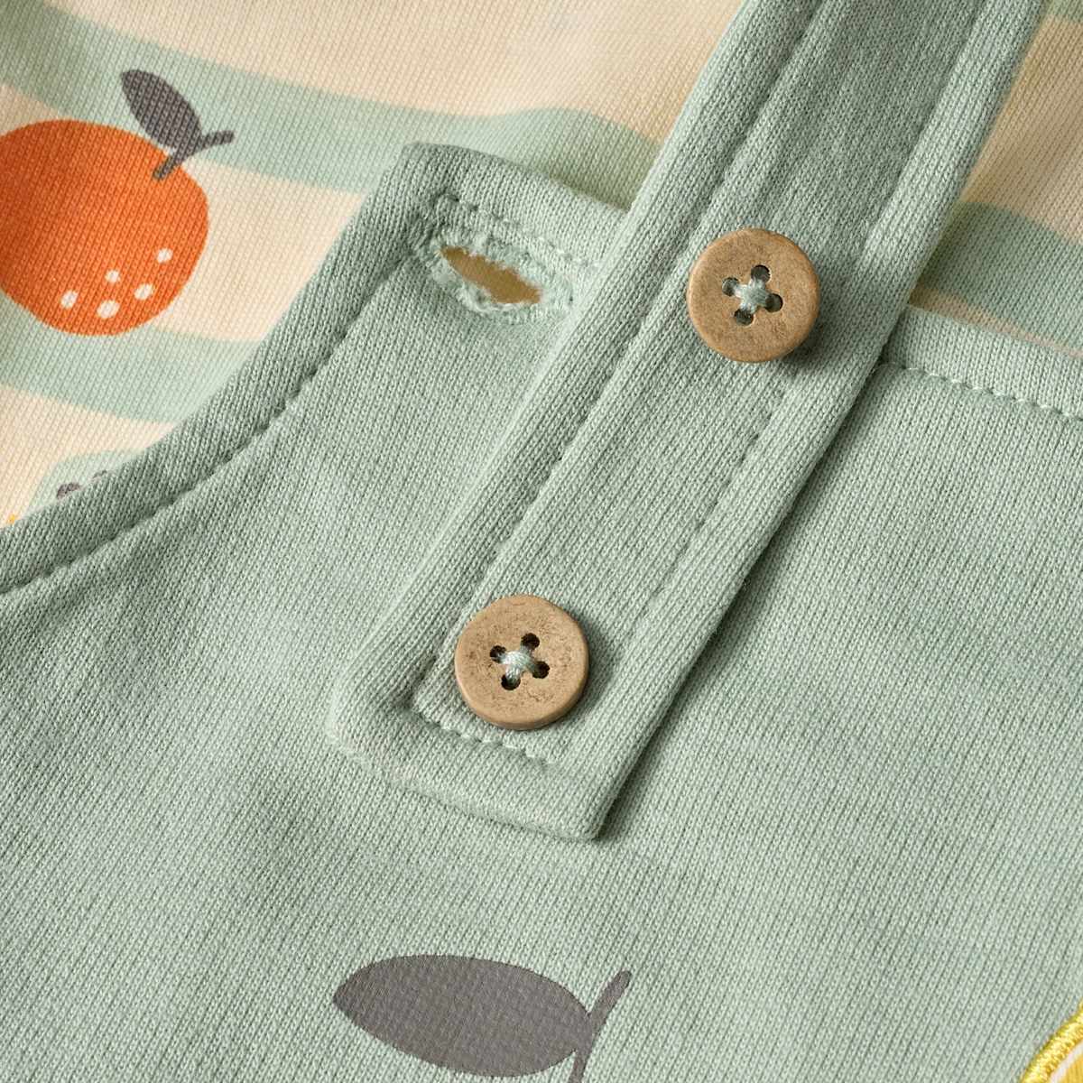 ALANA Set mit T-Shirt und Latzhose mit Obst-Muster, grün, Gr. 74, 1 St
