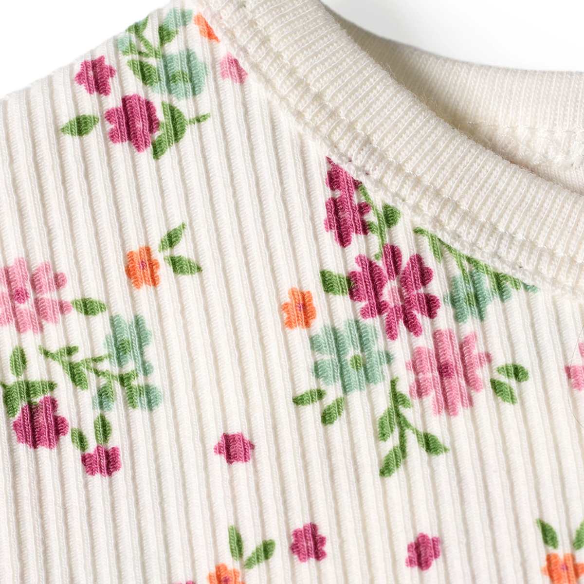 ALANA T-Shirt mit Blumen-Muster & Ripp-Struktur, weiß, Gr. 92, 1 St