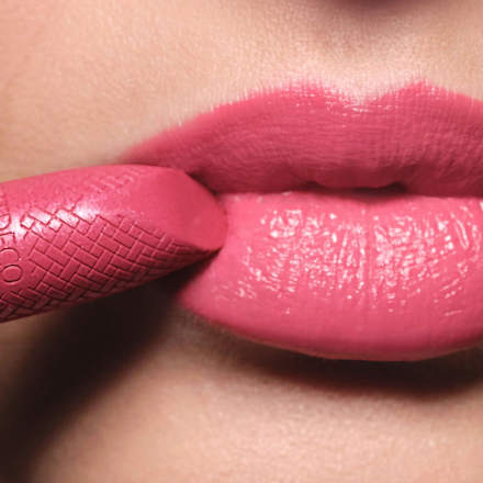 Lippenstift Iconic 330 Love Story LSF 15, 4 g