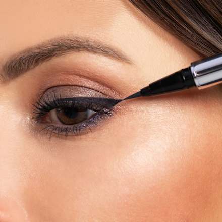 Liquid Eyeliner High Precision 01 Black, 0,6 ml ARTDECO