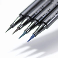 Vloeibare eyeliner langhoudend 01 Intens zwart, 0,6 ml
