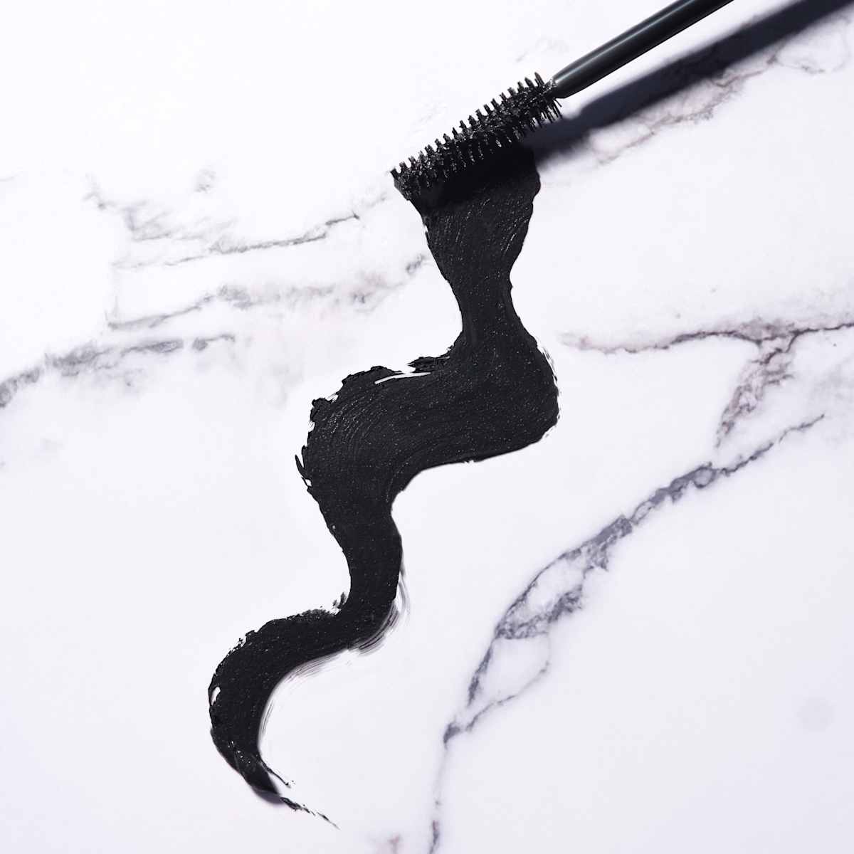Mascara Lash Hero Tubing 1 Diep Zwart, 10 ml