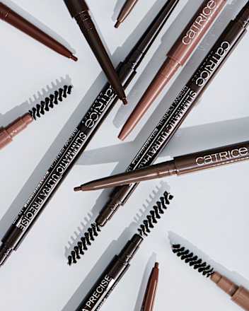Augenbrauenstift Slim'Matic Ultra Precise Waterproof 015 Ash Blond, 0,05 g