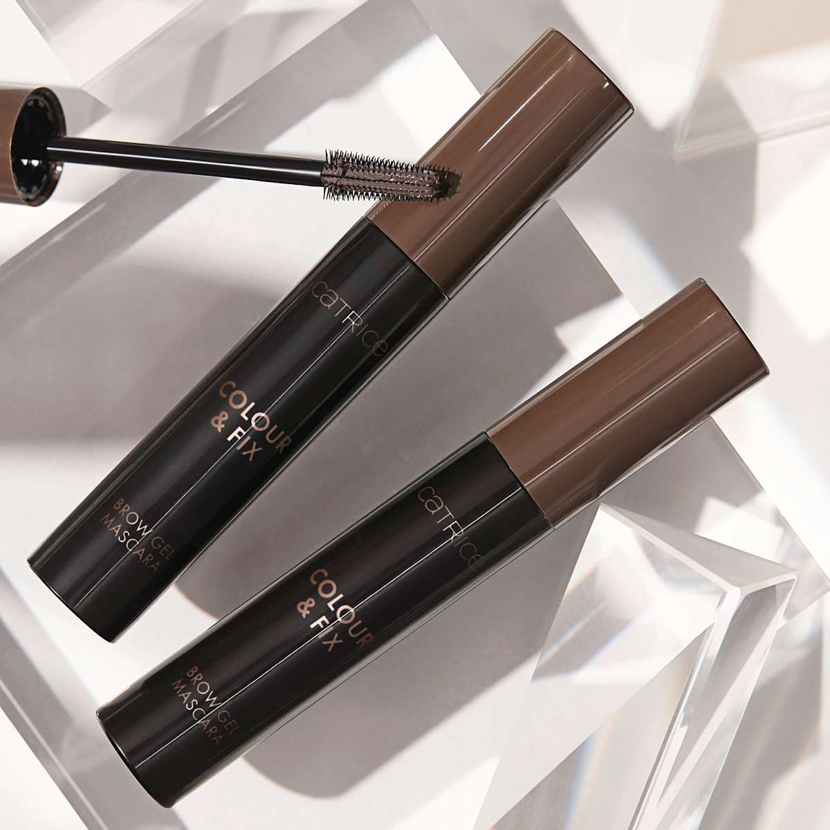 Wenkbrauwmascara Color &amp; Fix 030 Donkerbruin, 5 ml