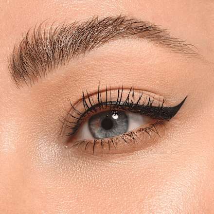 Eyeliner 24h Brush Liner 010 Ultra Black, 3 ml