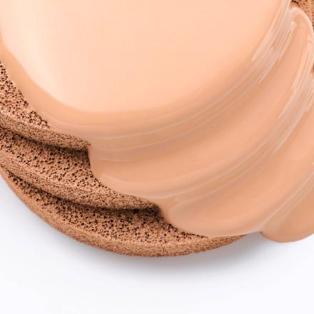 Foundation Cushion Invisible Cover 042C, 10 g