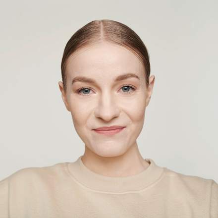 Foundation Liquid HD Coverage Waterproof 002 Porcelain Beige, 30 ml