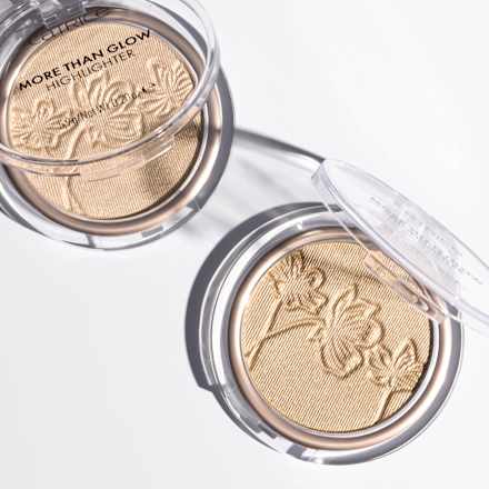 Highlighter More Than Glow 010 Ultimate Platinum Glaze, 5,9 g