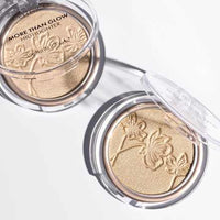 Highlighter More Than Glow 010 Ultimate Platinum Glaze, 5,9 g