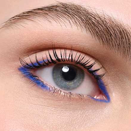 Kajal Velvet Glide Matte Eye Pencil 050 Blue Pulse, 1,4 g