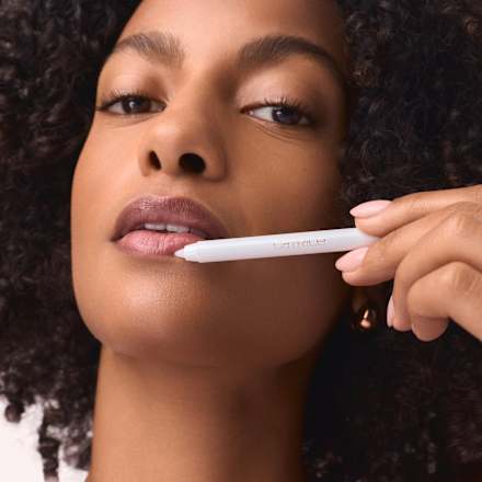 Lipliner Gel Glide Long-Lasting 100 Bare Trace, 1,2 g