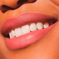 Lipliner Plumping 050 License To Kiss, 0,35 g