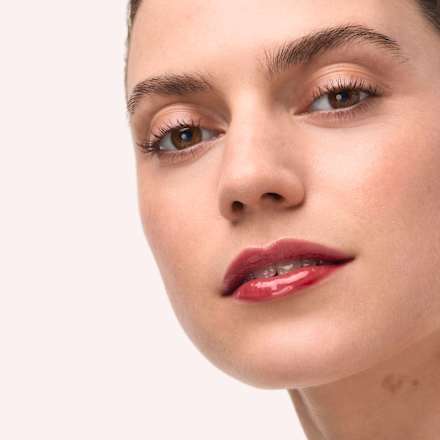 Lippenöl Colour Cushion Juicy 040 Crimson Crush, 1,8 ml