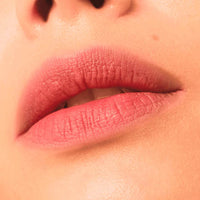Lippenstift Blur-Real Matte 020 Taupe Tension, 3 g