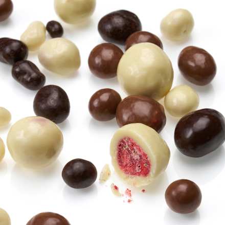 Trockenfrüchte, Erdbeeren in dreierlei Schokolade, 85 g