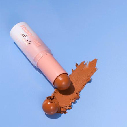 Foundation Stick 210, 10 g