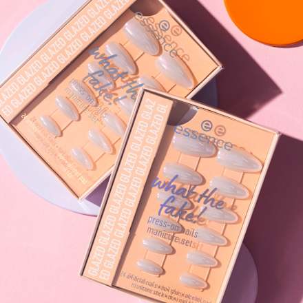 Kunstnagels Wat is nep! 01 Geglazuurd, 1 st.