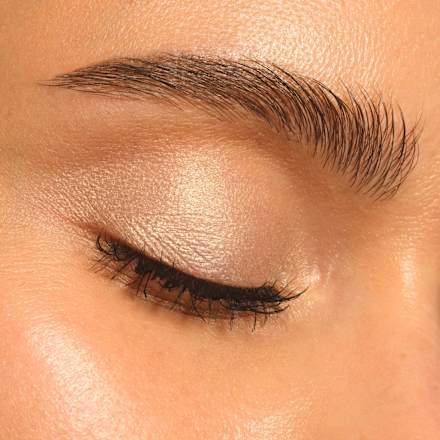 Lidschattenstift Blur Nude 05 Oat Milk Glow, 1,2 g