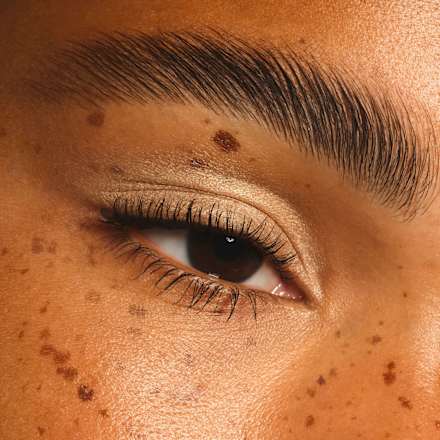 Lidschattenstift Blur Nude 05 Oat Milk Glow, 1,2 g