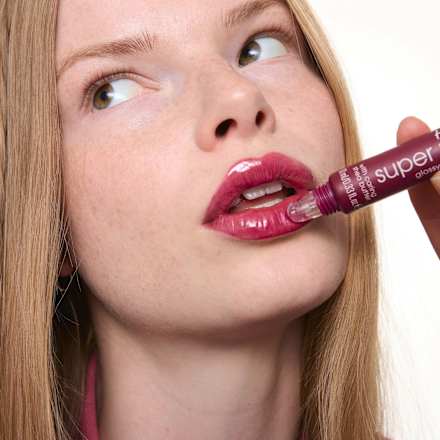 Lipgloss The Super Peptide Glossy Lip Treatment 08 Cherrylicious!, 10 ml