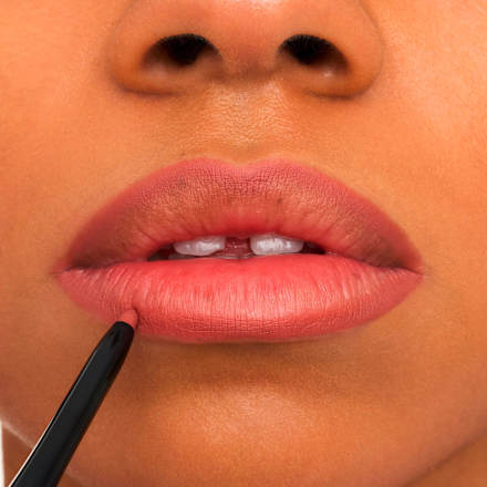 Lipliner 8h Matte Comfort 02 Silky Hazelnut, 0,3 g
