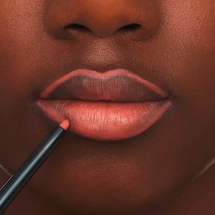 Lipliner 8h Matte Comfort 04 Rosy Nude, 0,3 g