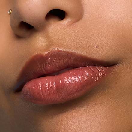 Lippenbalsem Juicy Bomb Glossy 05 Choco Lot To Handle, 2,5 g
