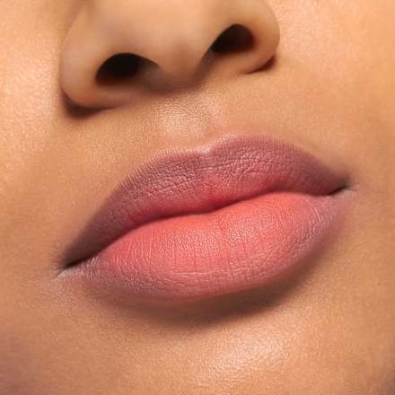 Lippenstift Blur Soufflé Matte Lip Cream 03 Hot Offline, 3,6 ml