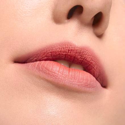 Lippenstift Blur Soufflé Matte Lip Cream 03 Hot Offline, 3,6 ml