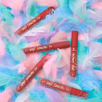 Lippenstift Soft Touch Lip Mousse 02 Love At First Sight, 4 g essence