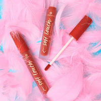 Lippenstift Soft Touch Lip Mousse 02 Love At First Sight, 4 g essence