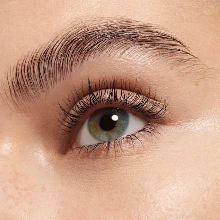 Mascara Maximum Definition Volume Waterproof, 8 ml essence