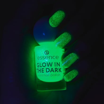Nagellack Glow In The Dark Mini 01, 5 ml essence