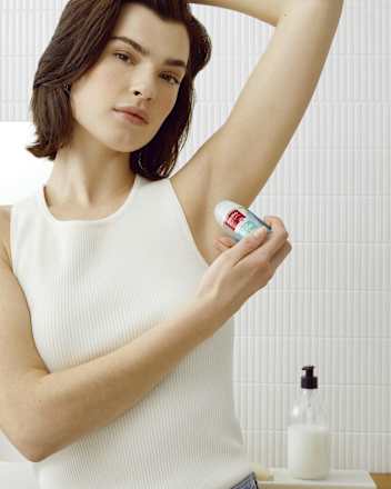 Anti-transpirant deodorant roll-on douchefrisheid, 50 ml