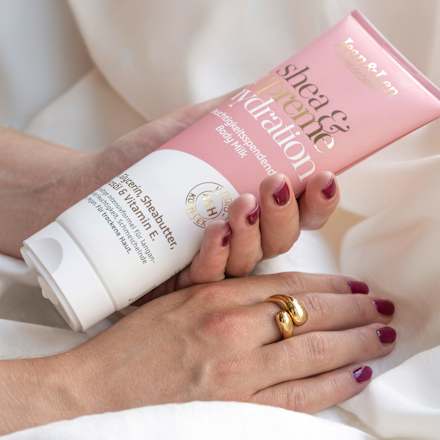 Shea &amp; Super Hydraterende Body Milk, 250 ml