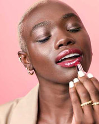 Lippenstift Color Riche Glow Paradise 110 Beige Illusion, 3,8 g