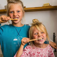 Zahnbürste Bambus Familien Packung mittel (4er Packung), 4 St