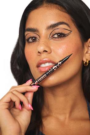 Eyeliner Pen Fierce Flick Felt Black, 0,5 ml