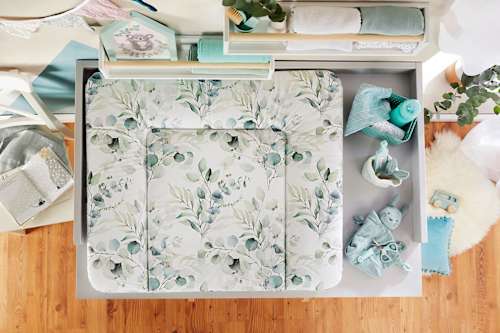 Verschoonmatje wit motief natuurlijke bladeren, 1 stuk